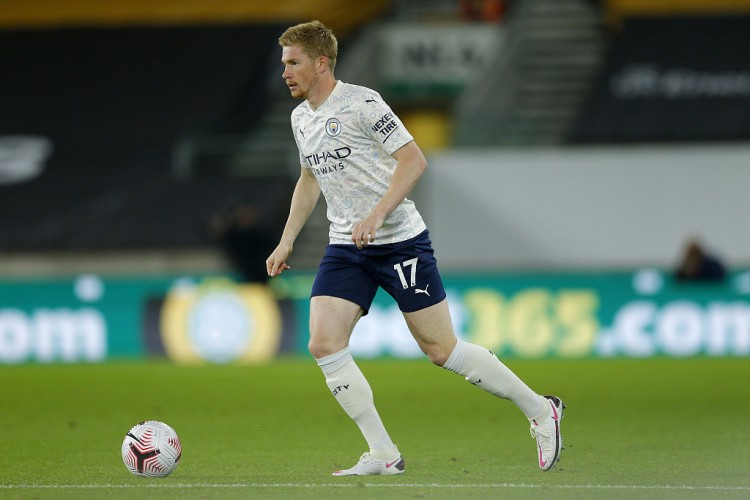 陈威vs柔佛新山半场数据：贡献5次扑救，评分暂为全场最高