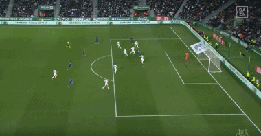 选择题：斯洛特看上葡萄牙国脚，米兰“懒王”要