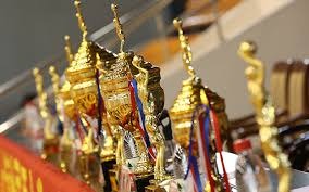 5场不胜！12亿豪阵也没用，英超豪门排名不断下滑，被曼联超越