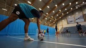 超高速慢镜头观看东契奇单打浓眉