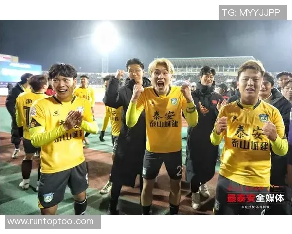 国足遭遇三连败！这届球迷很淡定：能踢就行！